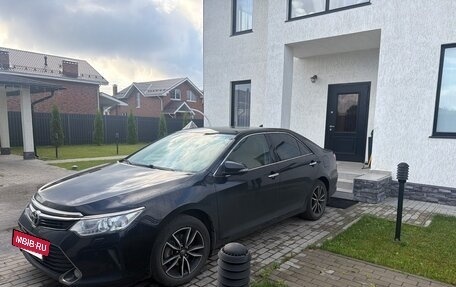 Toyota Camry, 2017 год, 1 850 000 рублей, 3 фотография
