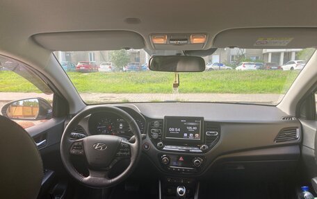 Hyundai Solaris II рестайлинг, 2020 год, 2 000 050 рублей, 8 фотография