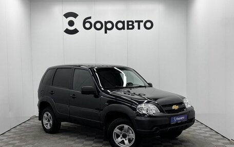 Chevrolet Niva I рестайлинг, 2019 год, 825 000 рублей, 3 фотография