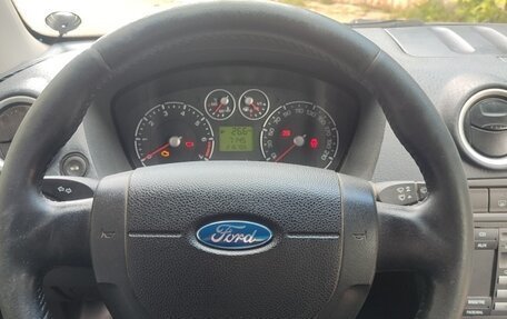 Ford Fusion I, 2006 год, 250 000 рублей, 4 фотография