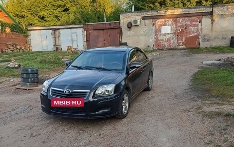 Toyota Avensis III рестайлинг, 2008 год, 810 000 рублей, 2 фотография