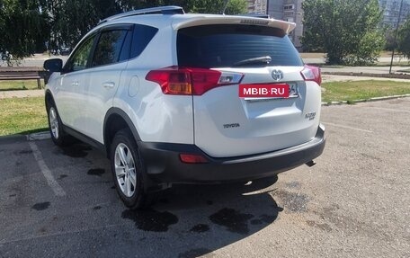 Toyota RAV4, 2014 год, 2 300 000 рублей, 21 фотография
