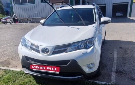 Toyota RAV4, 2014 год, 2 300 000 рублей, 25 фотография