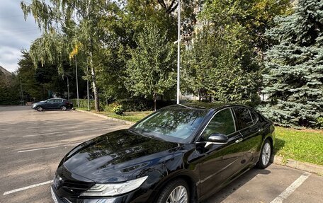 Toyota Camry, 2018 год, 2 610 000 рублей, 5 фотография