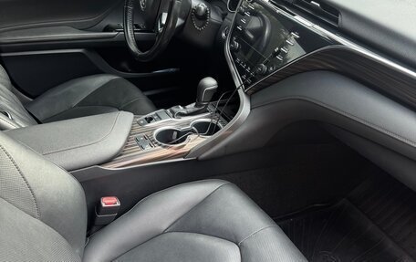 Toyota Camry, 2018 год, 2 610 000 рублей, 12 фотография