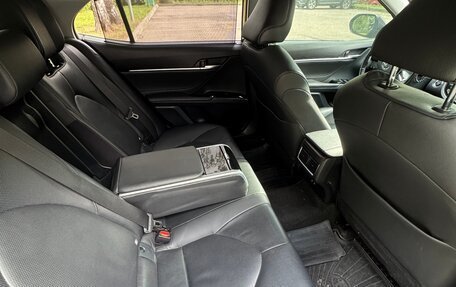 Toyota Camry, 2018 год, 2 610 000 рублей, 11 фотография