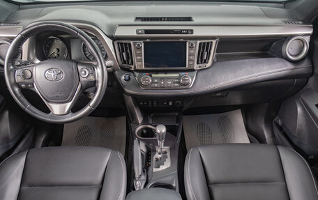 Toyota RAV4, 2019 год, 2 699 000 рублей, 11 фотография