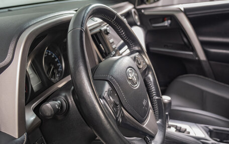 Toyota RAV4, 2019 год, 2 699 000 рублей, 13 фотография