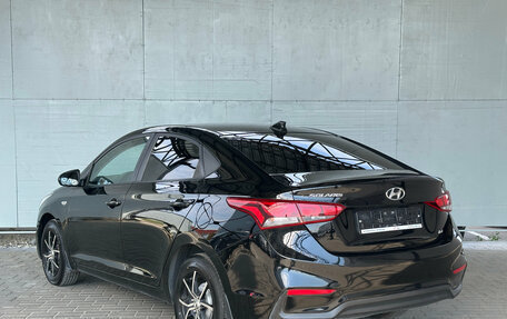 Hyundai Solaris II рестайлинг, 2017 год, 1 075 000 рублей, 5 фотография