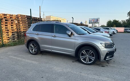 Volkswagen Tiguan II, 2020 год, 3 000 000 рублей, 3 фотография