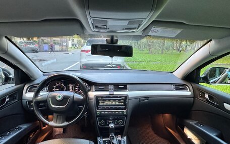 Skoda Superb III рестайлинг, 2013 год, 1 200 000 рублей, 15 фотография