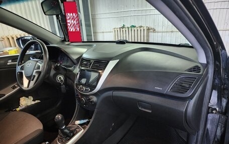 Hyundai Solaris II рестайлинг, 2013 год, 820 000 рублей, 7 фотография