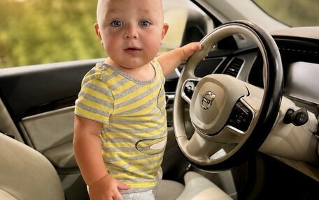 Volvo XC90 II рестайлинг, 2016 год, 3 900 000 рублей, 10 фотография