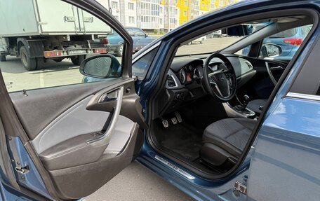 Opel Astra J, 2013 год, 895 000 рублей, 10 фотография