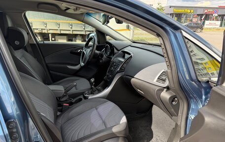 Opel Astra J, 2013 год, 895 000 рублей, 13 фотография
