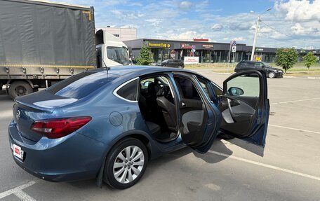 Opel Astra J, 2013 год, 895 000 рублей, 19 фотография