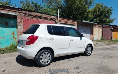 Skoda Fabia II, 2011 год, 630 000 рублей, 4 фотография