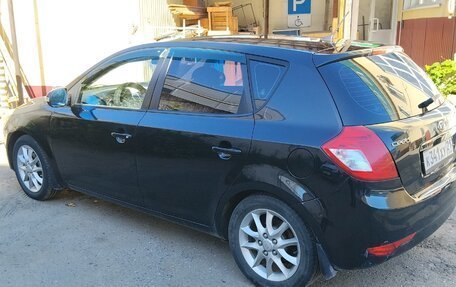 KIA cee'd I рестайлинг, 2011 год, 699 000 рублей, 2 фотография