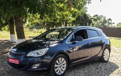 Opel Astra J, 2010 год, 670 000 рублей, 1 фотография