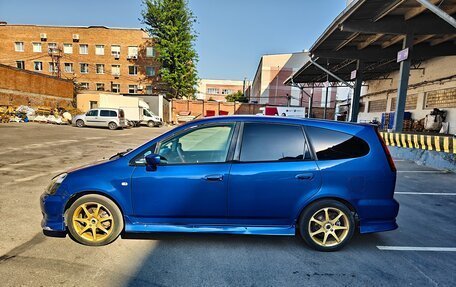 Honda Stream I рестайлинг, 2002 год, 600 000 рублей, 2 фотография