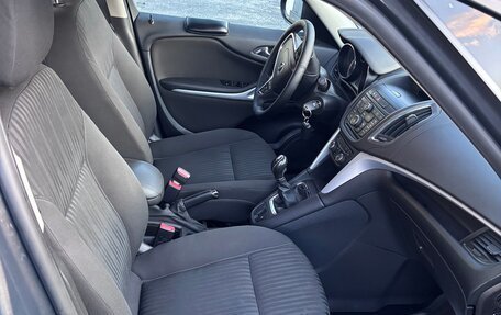 Opel Zafira C рестайлинг, 2012 год, 850 000 рублей, 17 фотография