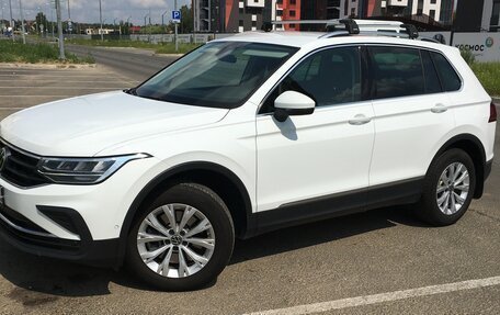 Volkswagen Tiguan II, 2021 год, 3 400 000 рублей, 3 фотография