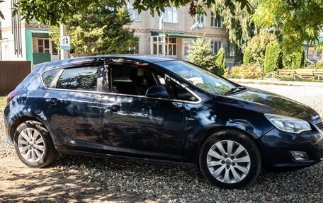 Opel Astra J, 2010 год, 670 000 рублей, 6 фотография
