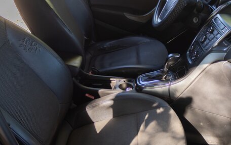 Opel Astra J, 2010 год, 670 000 рублей, 13 фотография
