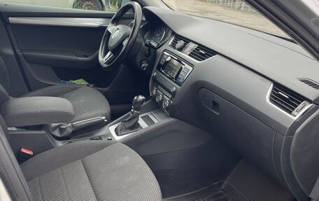 Skoda Octavia, 2015 год, 1 350 000 рублей, 5 фотография