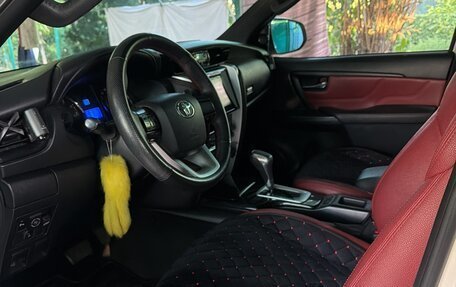 Toyota Fortuner II, 2017 год, 4 000 000 рублей, 3 фотография