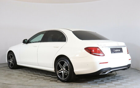 Mercedes-Benz E-Класс, 2019 год, 3 547 000 рублей, 7 фотография