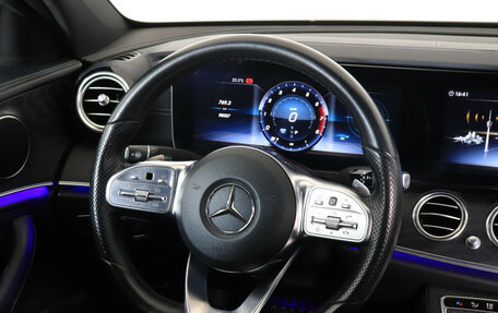 Mercedes-Benz E-Класс, 2019 год, 3 547 000 рублей, 15 фотография
