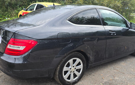 Mercedes-Benz C-Класс, 2011 год, 600 000 рублей, 7 фотография