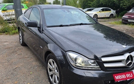 Mercedes-Benz C-Класс, 2011 год, 600 000 рублей, 5 фотография