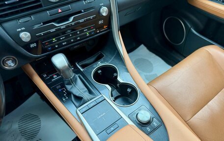 Lexus RX IV рестайлинг, 2019 год, 3 890 000 рублей, 20 фотография