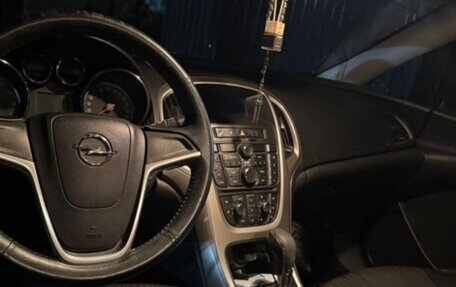Opel Astra J, 2011 год, 530 000 рублей, 9 фотография