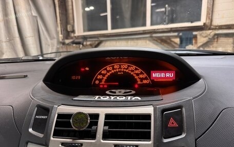 Toyota Vitz, 2010 год, 550 000 рублей, 12 фотография