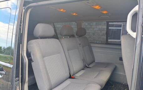 Volkswagen Caravelle T5, 2009 год, 1 740 000 рублей, 6 фотография