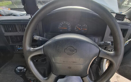 Nissan Wingroad I, 1997 год, 60 000 рублей, 8 фотография