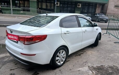 KIA Rio III рестайлинг, 2016 год, 600 000 рублей, 4 фотография