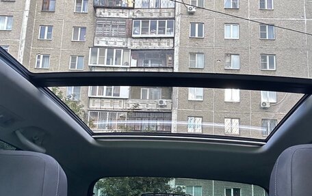 Volkswagen Tiguan II, 2018 год, 2 450 000 рублей, 3 фотография