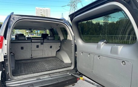 Toyota Land Cruiser Prado 150 рестайлинг 2, 2013 год, 2 625 000 рублей, 13 фотография