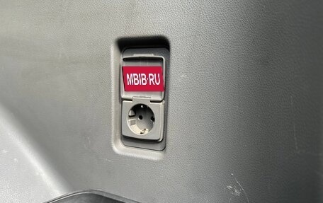 Toyota Land Cruiser Prado 150 рестайлинг 2, 2013 год, 2 625 000 рублей, 14 фотография