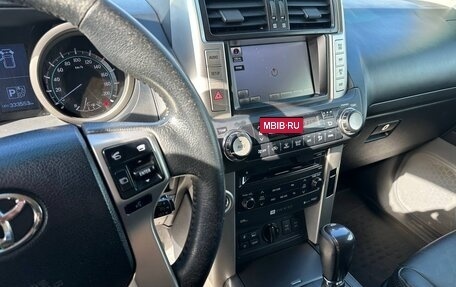 Toyota Land Cruiser Prado 150 рестайлинг 2, 2013 год, 2 625 000 рублей, 17 фотография