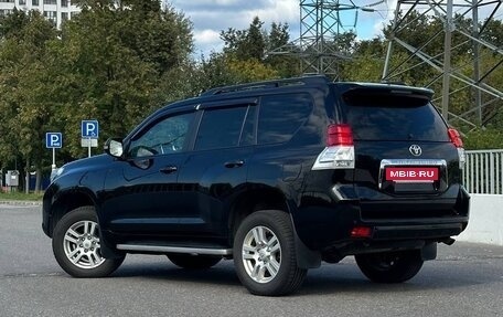 Toyota Land Cruiser Prado 150 рестайлинг 2, 2013 год, 2 625 000 рублей, 16 фотография