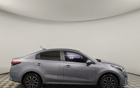 KIA Rio IV, 2021 год, 1 575 000 рублей, 4 фотография