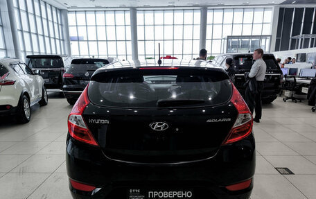 Hyundai Solaris II рестайлинг, 2012 год, 850 000 рублей, 7 фотография