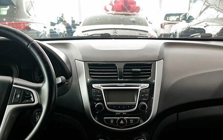 Hyundai Solaris II рестайлинг, 2012 год, 850 000 рублей, 18 фотография