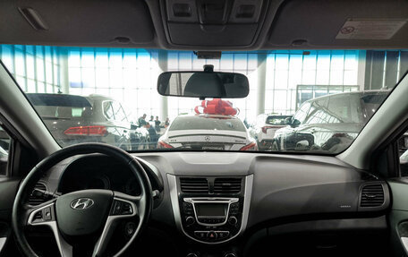 Hyundai Solaris II рестайлинг, 2012 год, 850 000 рублей, 17 фотография