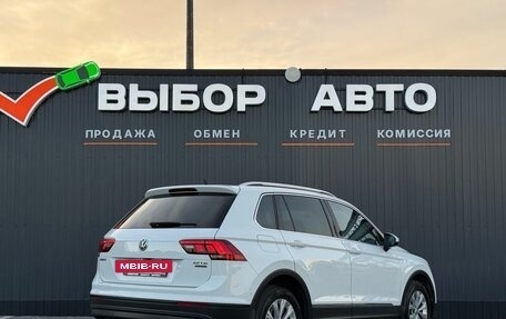 Volkswagen Tiguan II, 2017 год, 2 170 000 рублей, 2 фотография
